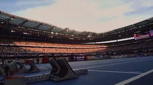 一场4分险胜，能让湖人把勇士抬进前6！但库里最感谢的不是詹姆斯