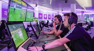 记者：虽然B费有伤在身，但仍然会出战今天与西汉姆的比赛